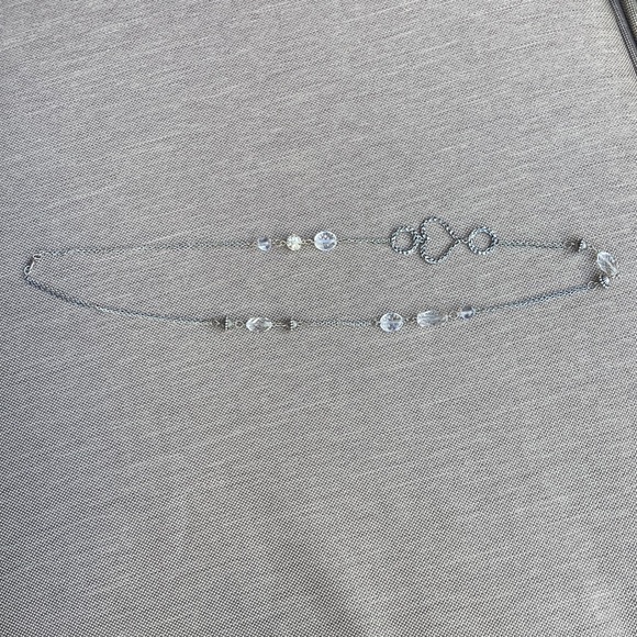 Jewelry - 4 for $10 | Vintage silver toned asymmetrical necklace